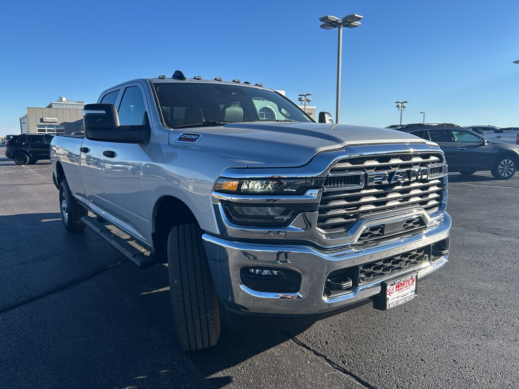 2026 Ram 2500 Tradesman photo 3