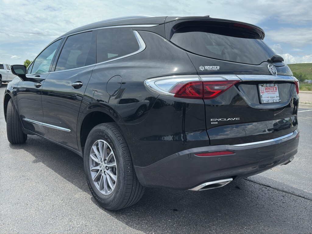 2024 Buick Enclave Essence photo 4