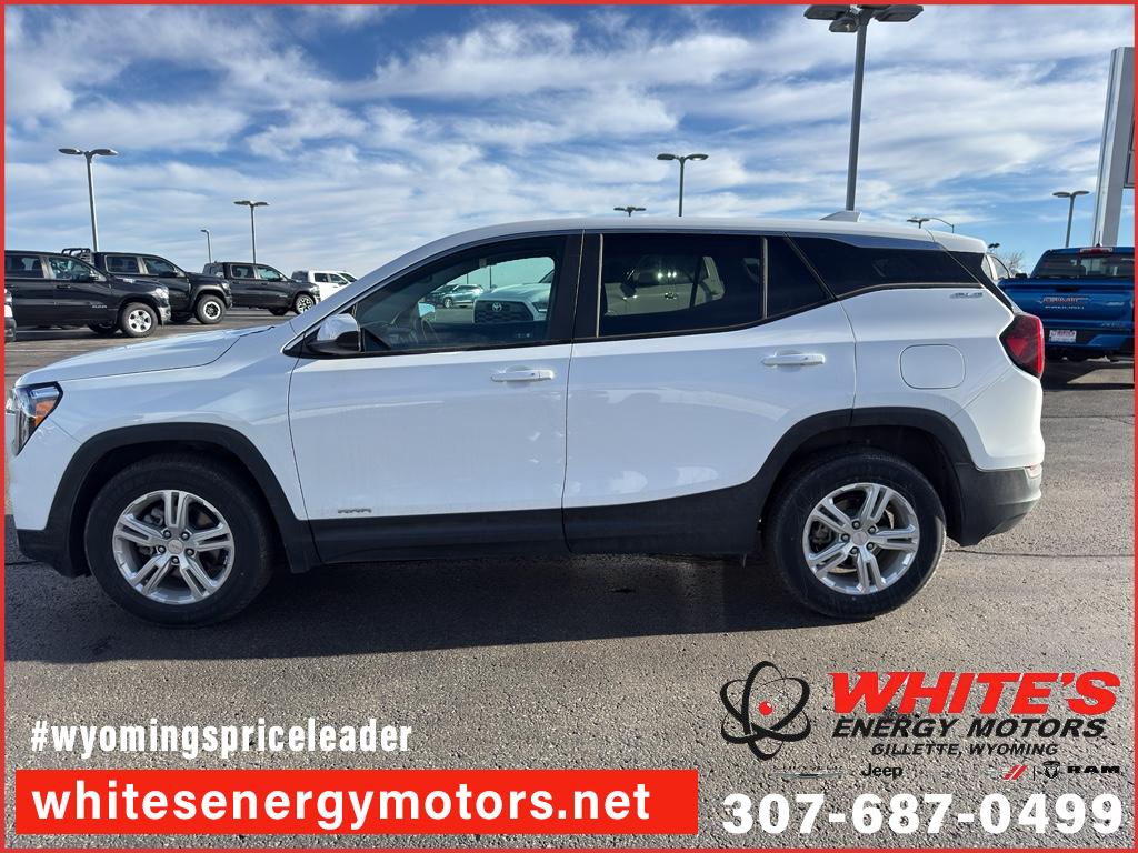 2024 GMC Terrain SLE's photo