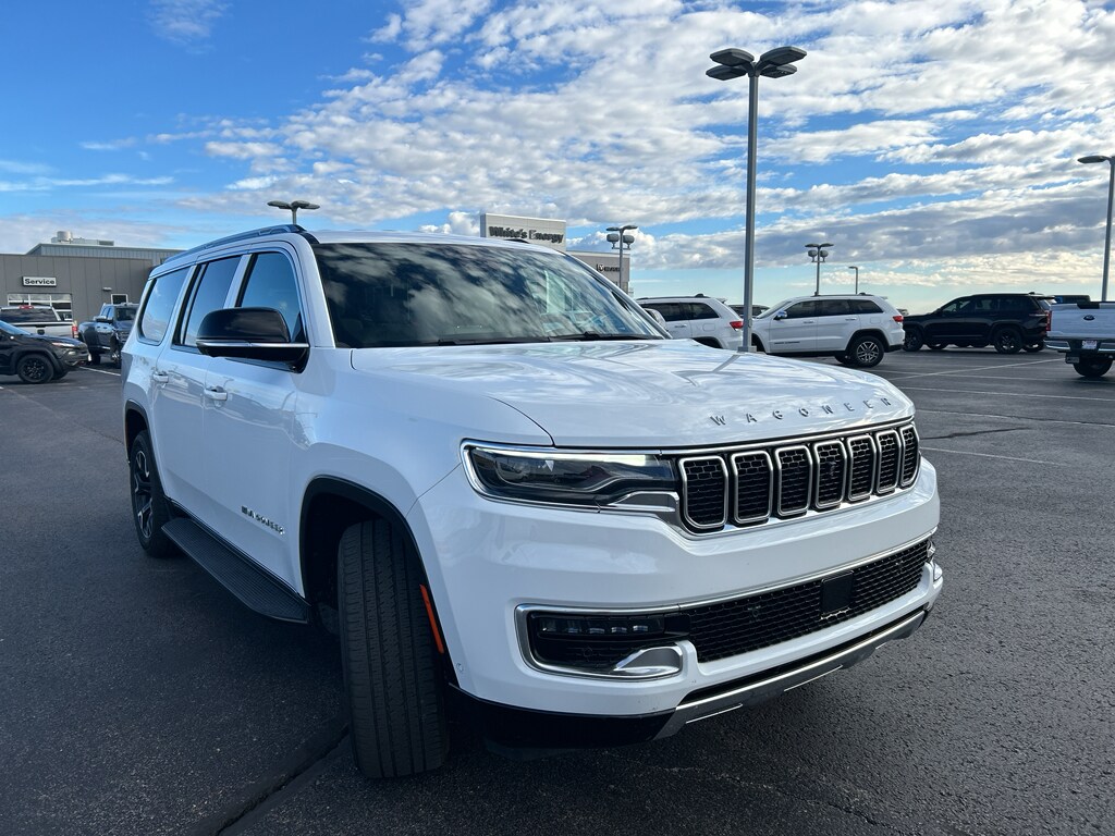 2025 Jeep Wagoneer L Series III photo 3