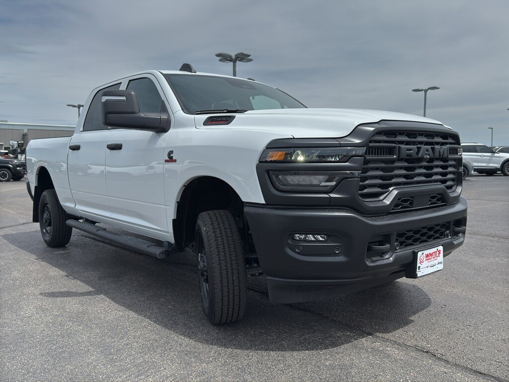 2025 Ram 2500 Tradesman photo 3