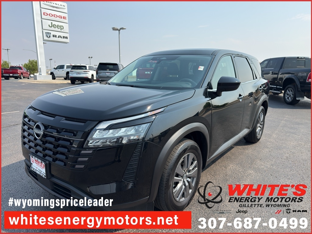 2026 Nissan Pathfinder S