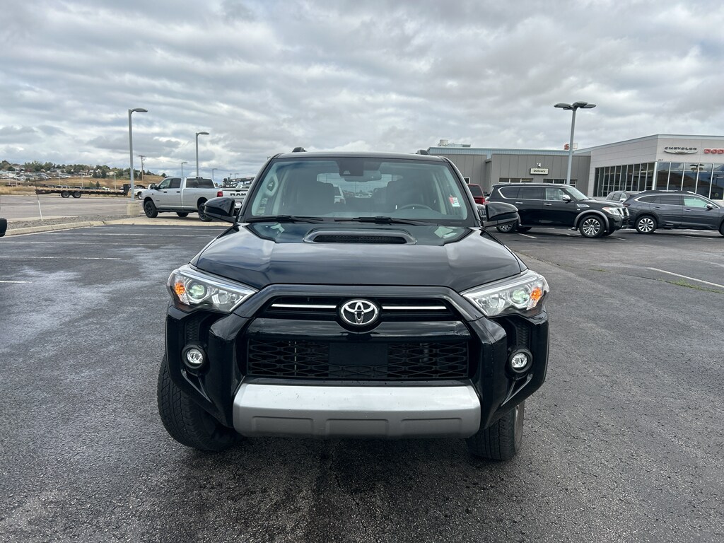 2024 Toyota 4Runner TRD photo 2