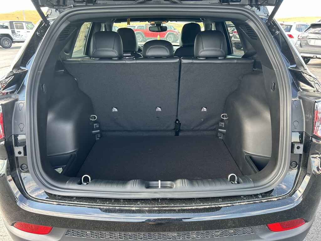 2025 Jeep Compass Latitude photo 10