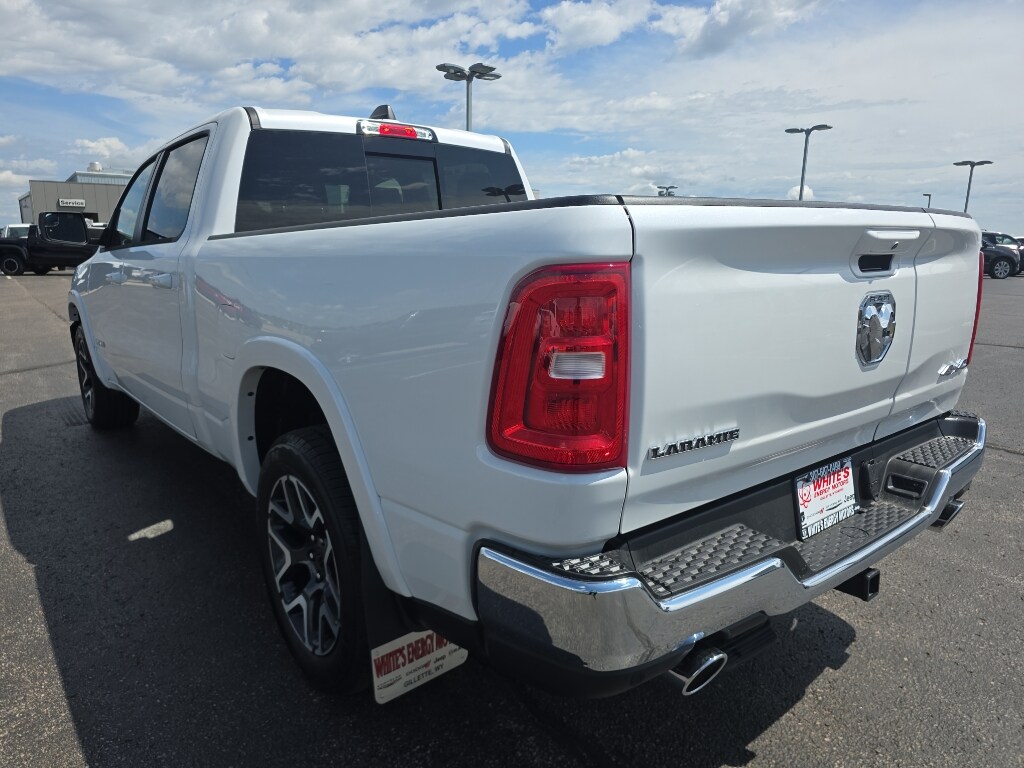 2025 Ram 1500 Laramie photo 8