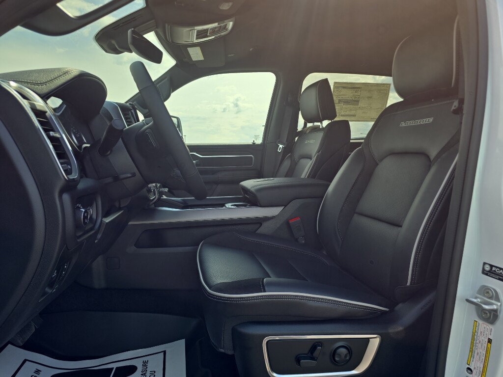 2025 Ram 1500 Laramie photo 10