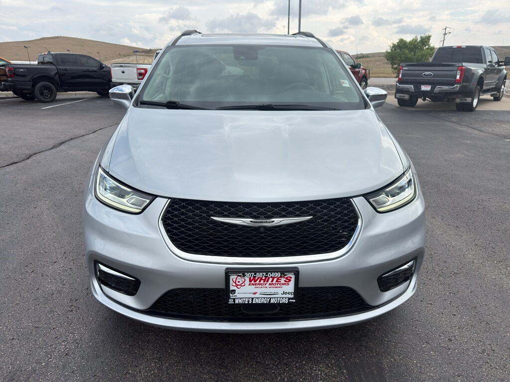 Used 2022 Chrysler Pacifica Limited Passenger Van