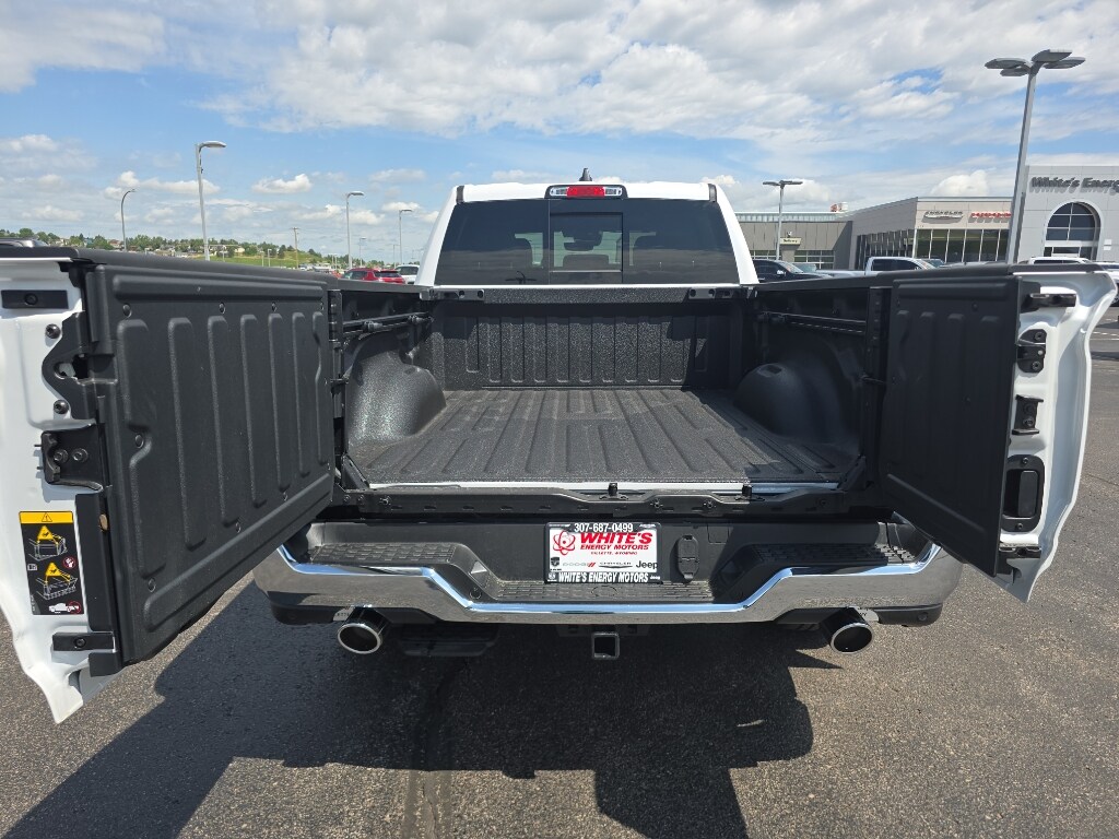 2025 Ram 1500 Laramie photo 14