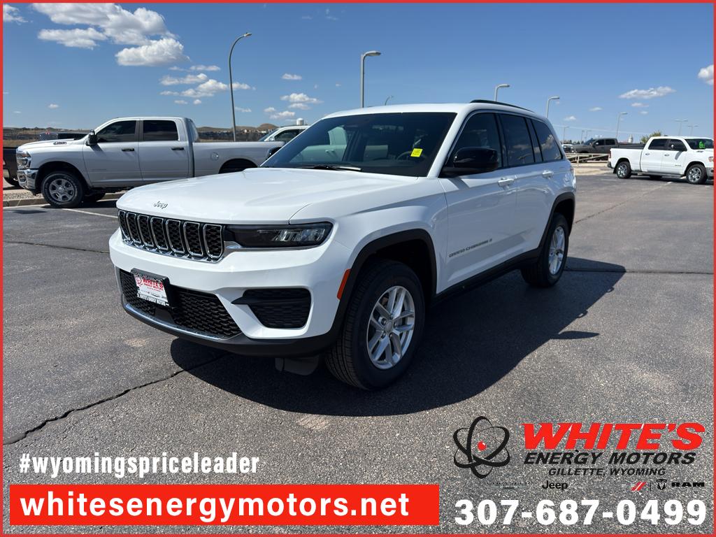 2026 Jeep Grand Cherokee Laredo X 4x4's photo