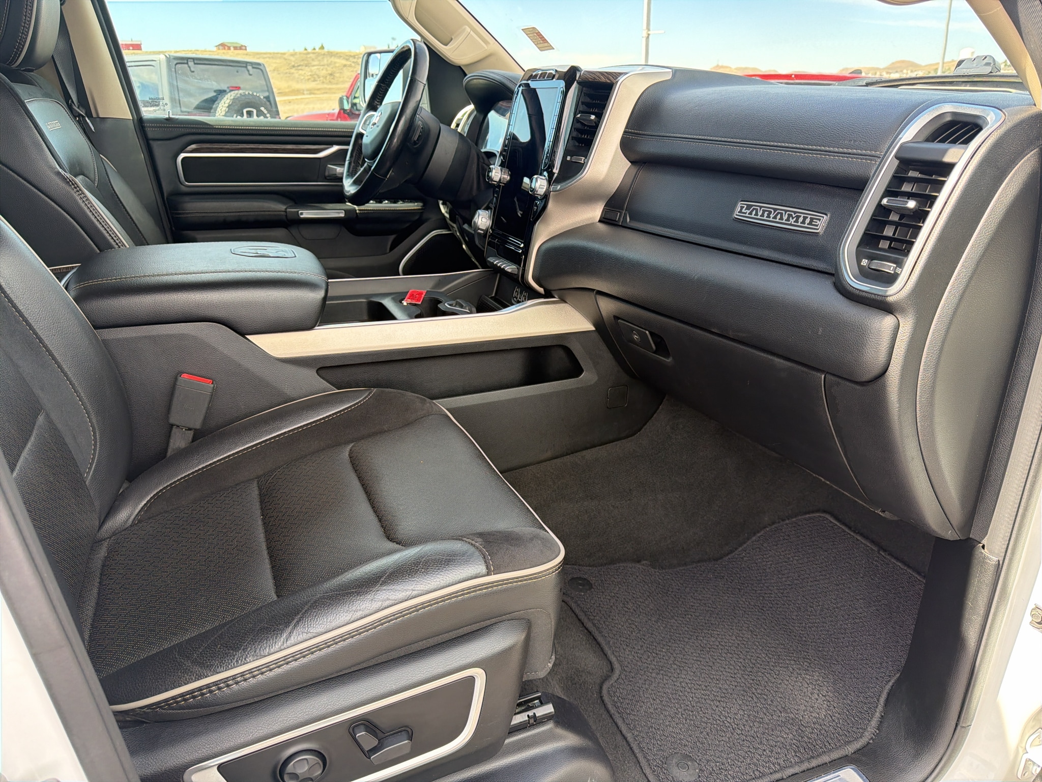 2020 RAM Ram 1500 Pickup Laramie - Photo 17