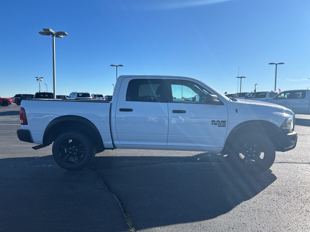 2024 Ram 1500 Classic Warlock photo 2
