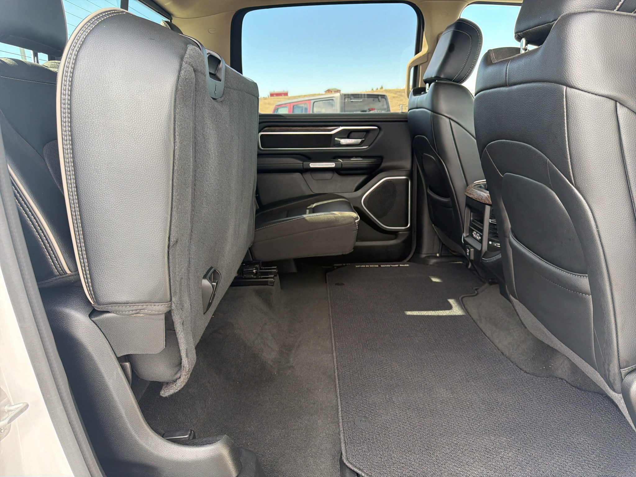 2020 RAM Ram 1500 Pickup Laramie - Photo 15