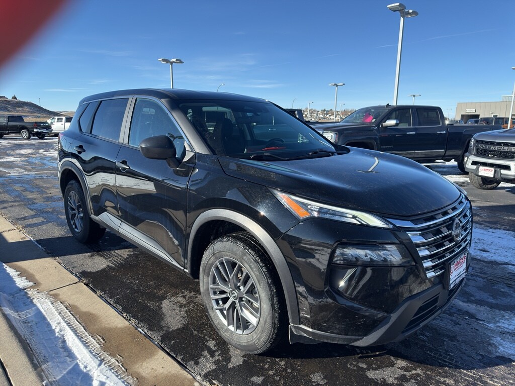 Used 2024 Nissan Rogue S Sport Utility