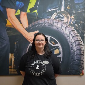 Staff member Kim Finch from ID_fe262c6376e4