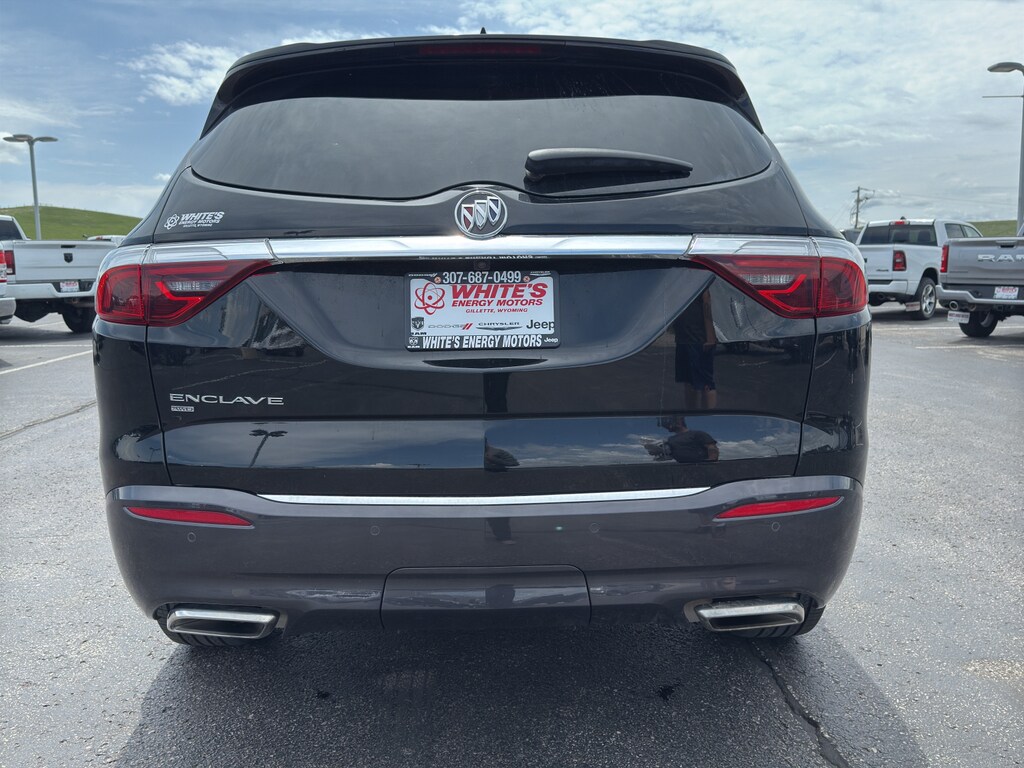 2024 Buick Enclave Essence photo 3