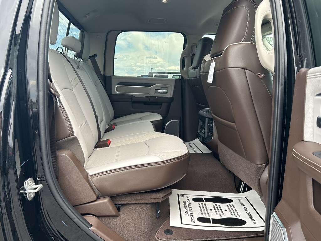 2025 Ram 2500 Laramie photo 11
