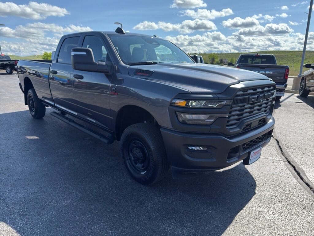2025 Ram 2500 Tradesman photo 4