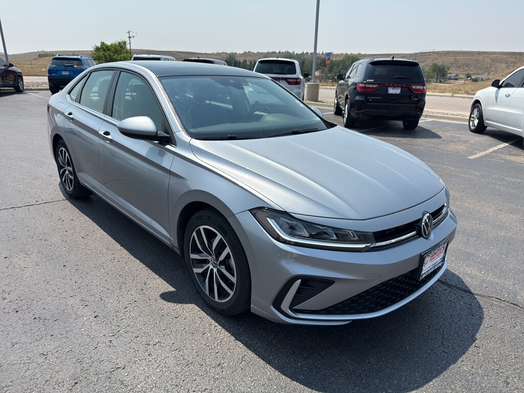 Certified 2025 Volkswagen Jetta SE Sedan
