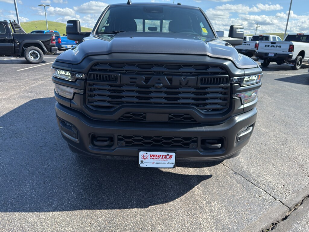 2025 Ram 2500 Tradesman photo 3