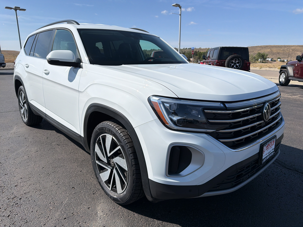 Used 2025 Volkswagen Atlas 2.0T SE w/Technology Sport Utility