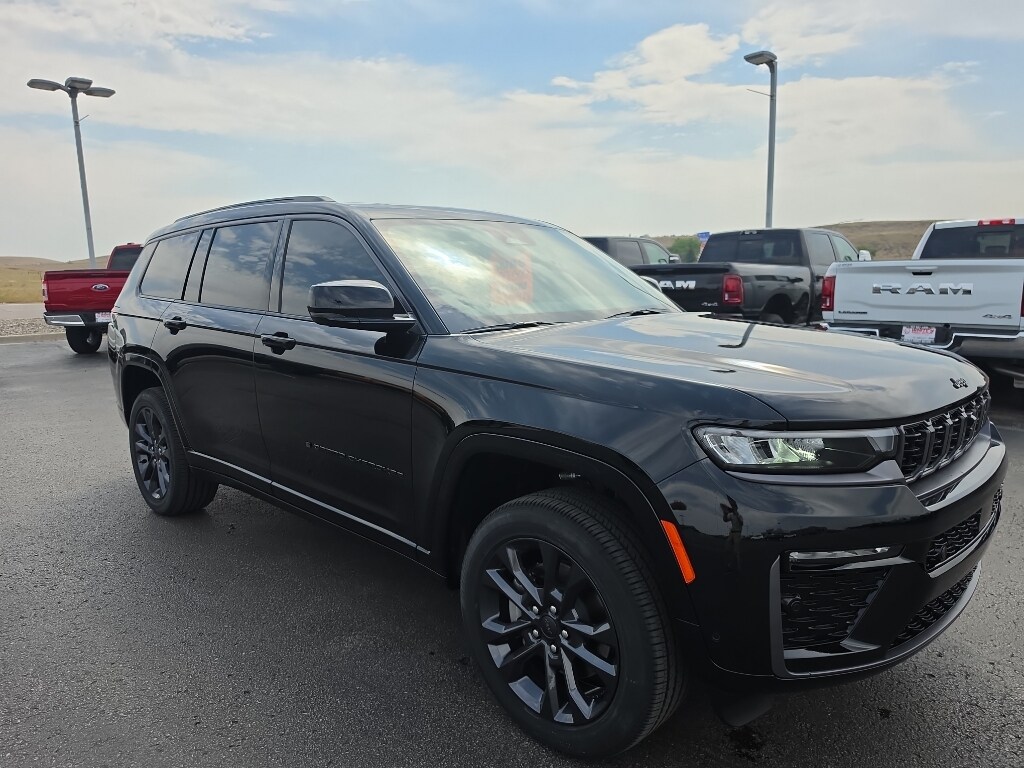 New 2026 Jeep Grand Cherokee L Sport Utility