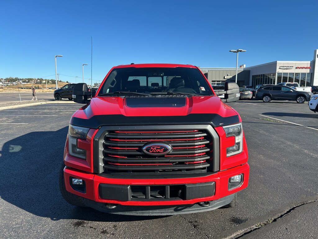 2016 Ford F-150 Lariat photo 2