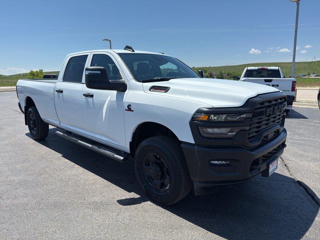 2025 Ram 3500 Tradesman photo 4