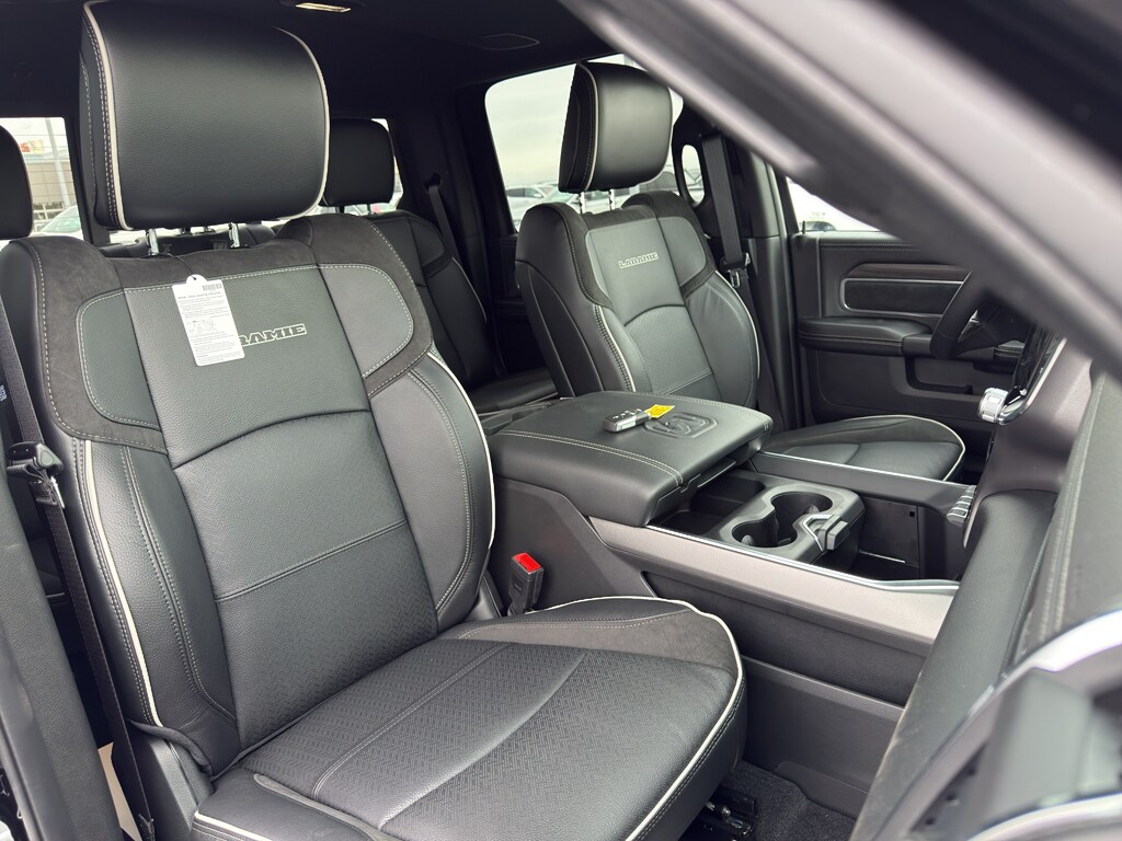 2026 RAM 2500 Laramie - Photo 14
