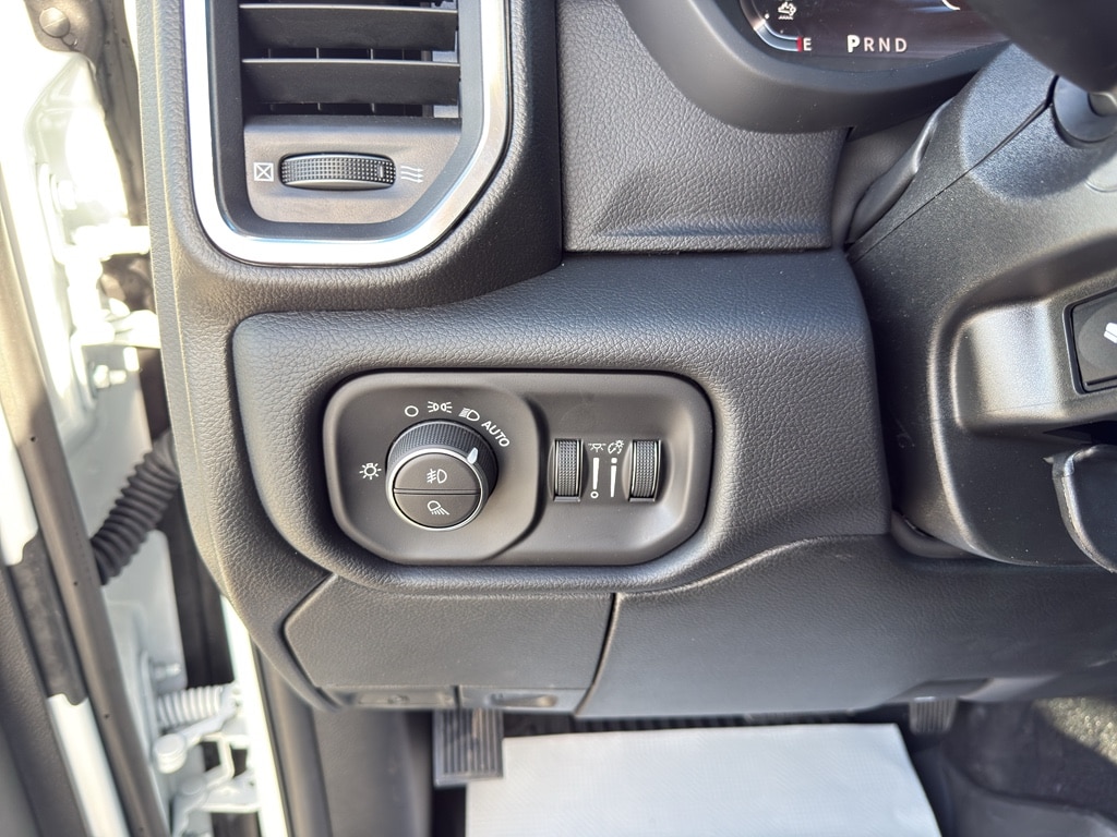2026 RAM 2500 Laramie - Photo 10