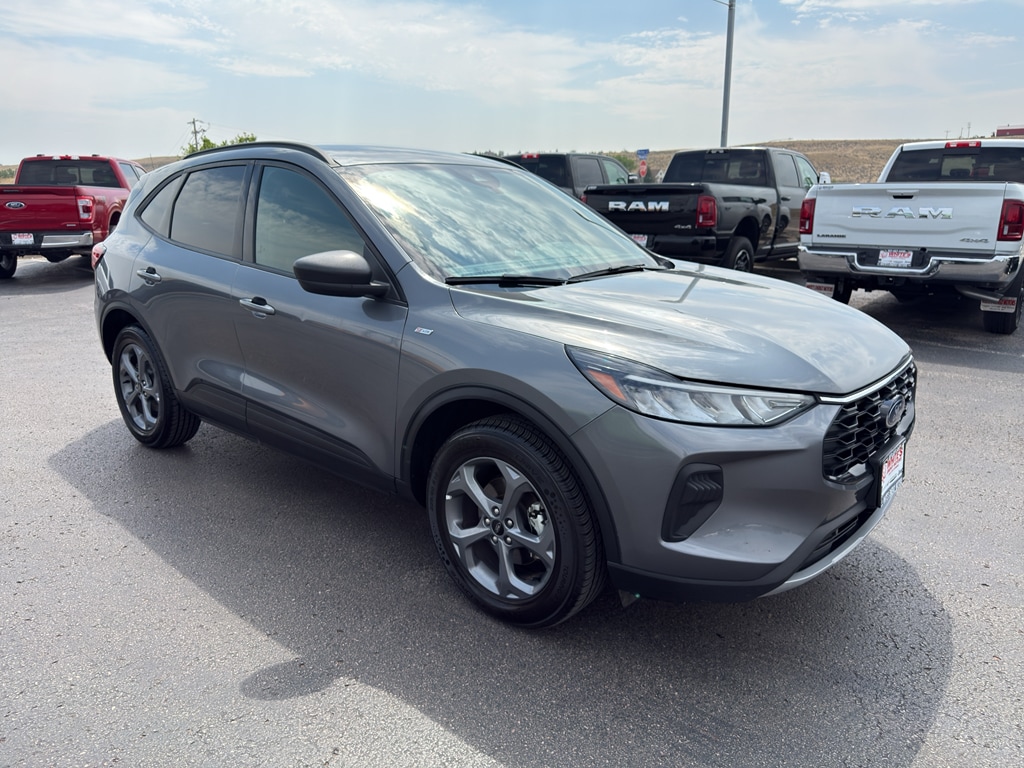 Used 2025 Ford Escape ST-Line Sport Utility