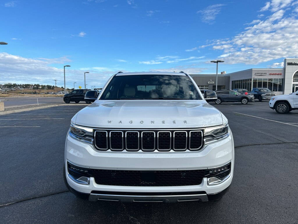 2025 Jeep Wagoneer L Series III photo 2