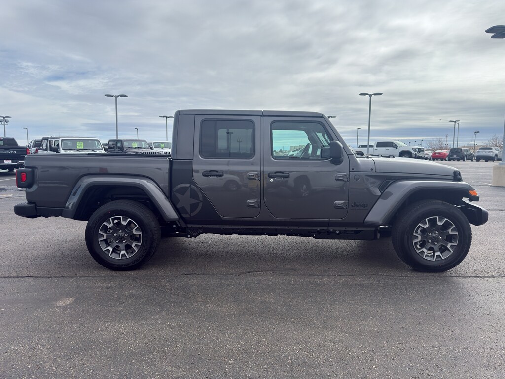 New 2026 Jeep Gladiator SAHARA 4X4 Pickup