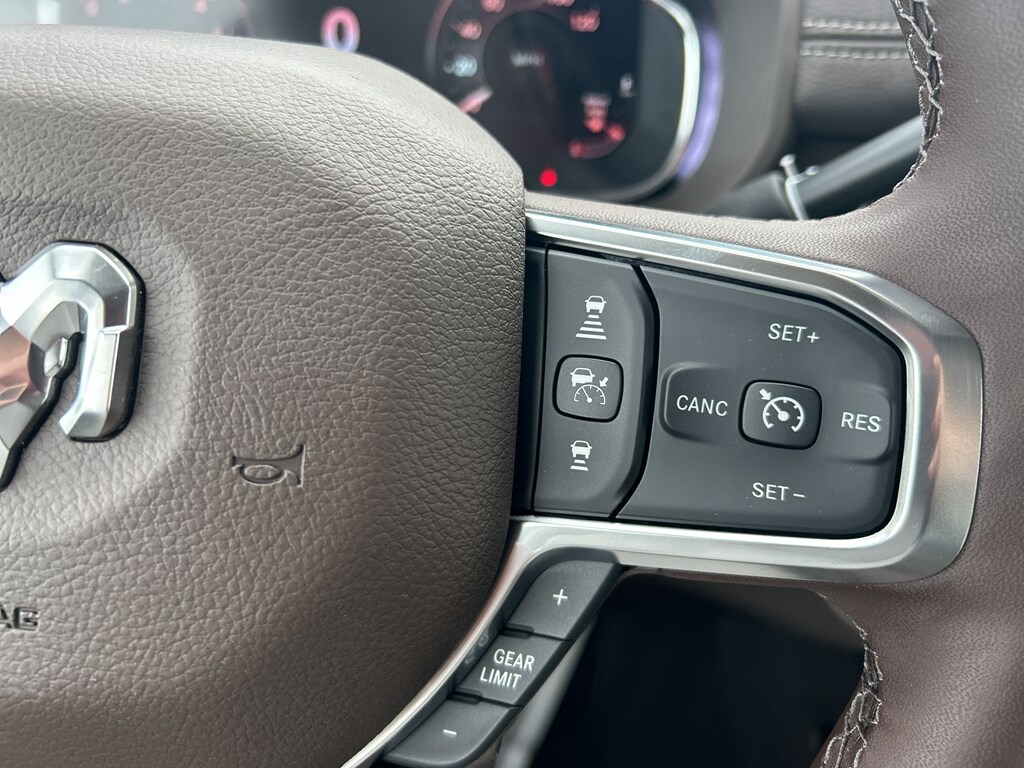 2025 Ram 2500 Laramie photo 18
