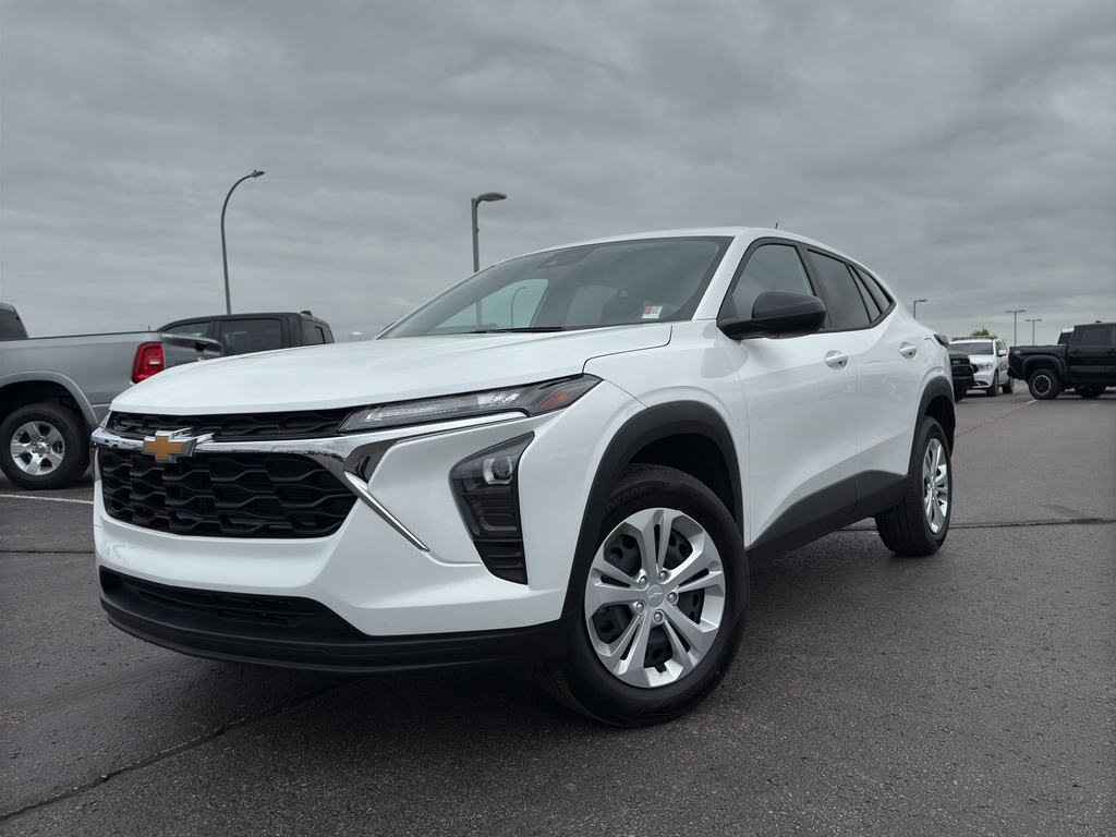 Used 2025 Chevrolet Trax LS with VIN KL77LFEP8SC156316 for sale in Gillette, WY