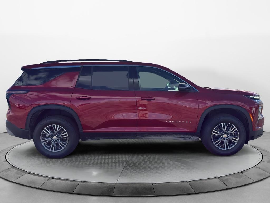 2026 Chevrolet Traverse photo 3