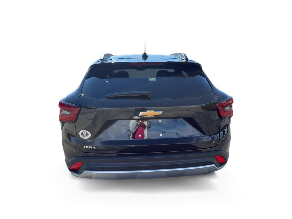 2026 Chevrolet Trax LT photo 4