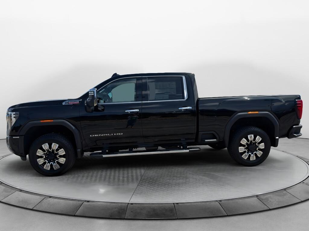 New 2026 GMC Sierra Denali Crew Cab