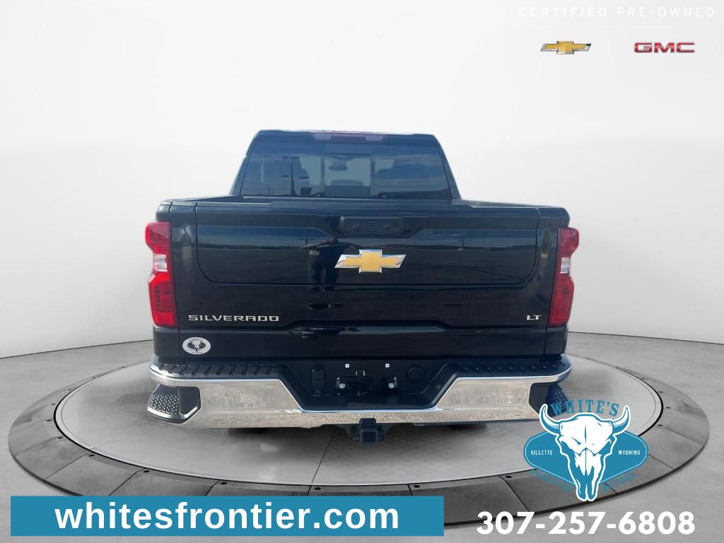 2025 Chevrolet Silverado 1500 LT photo 3