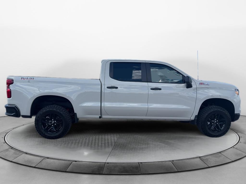 New 2026 Chevrolet Silverado Custom Trail Boss Crew Cab