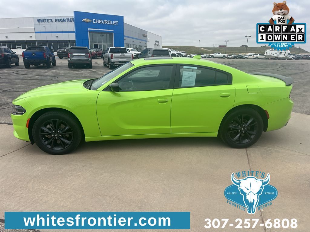 2023 Dodge Charger SXT photo 2