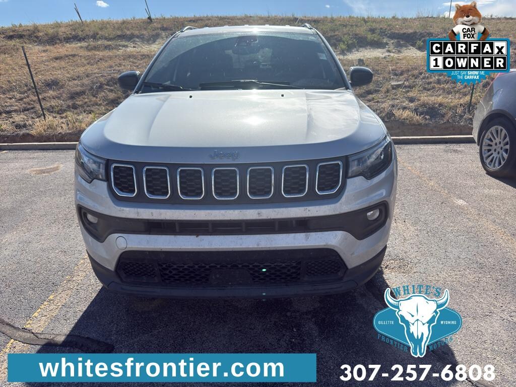 Used 2025 Jeep Compass Latitude SUV