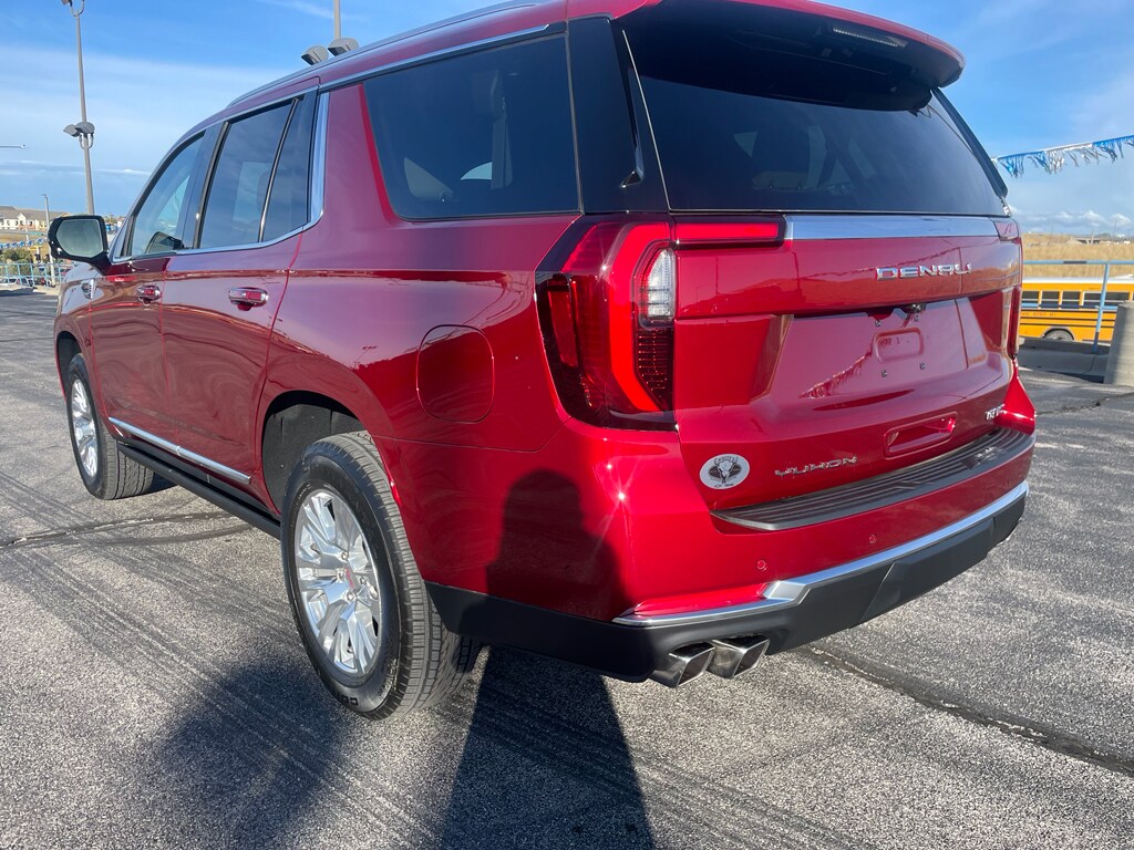 2025 Gmc Yukon Denali photo 3