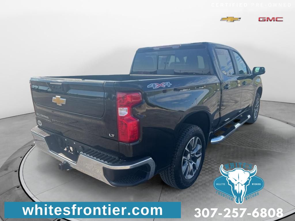 2025 Chevrolet Silverado 1500 LT photo 4
