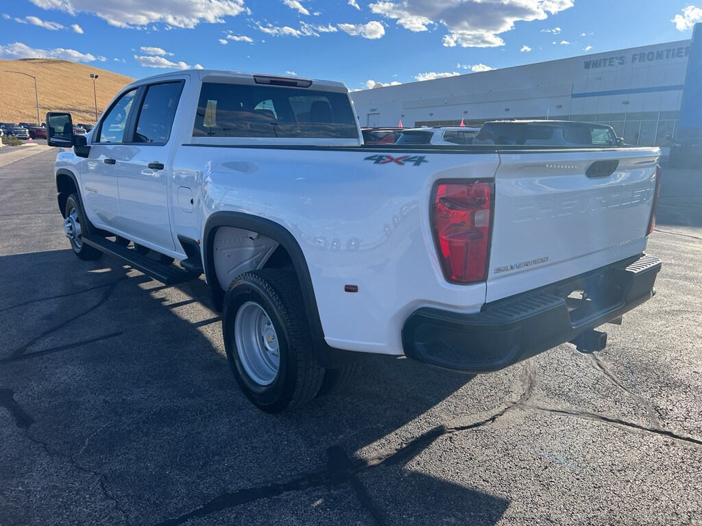 2026 Chevrolet Silverado Work Truck photo 3