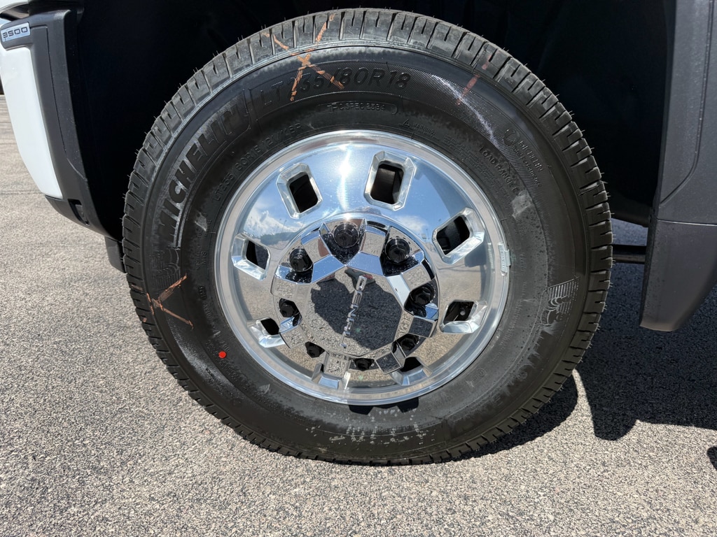 2026 GMC Sierra 3500HD Denali - Photo 17