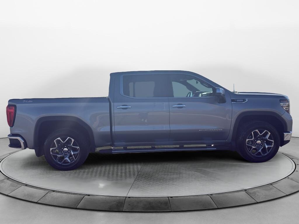New 2026 GMC Sierra SLT Crew Cab
