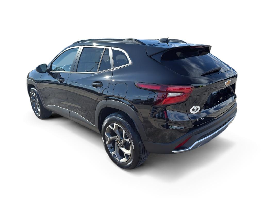 2026 Chevrolet Trax LT photo 3
