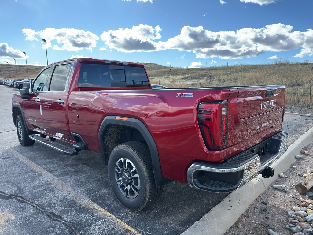 New 2026 GMC Sierra SLT Crew Cab