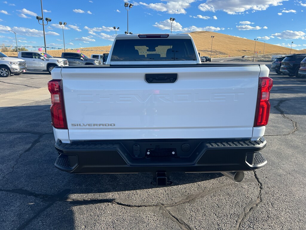 2026 Chevrolet Silverado Work Truck photo 4