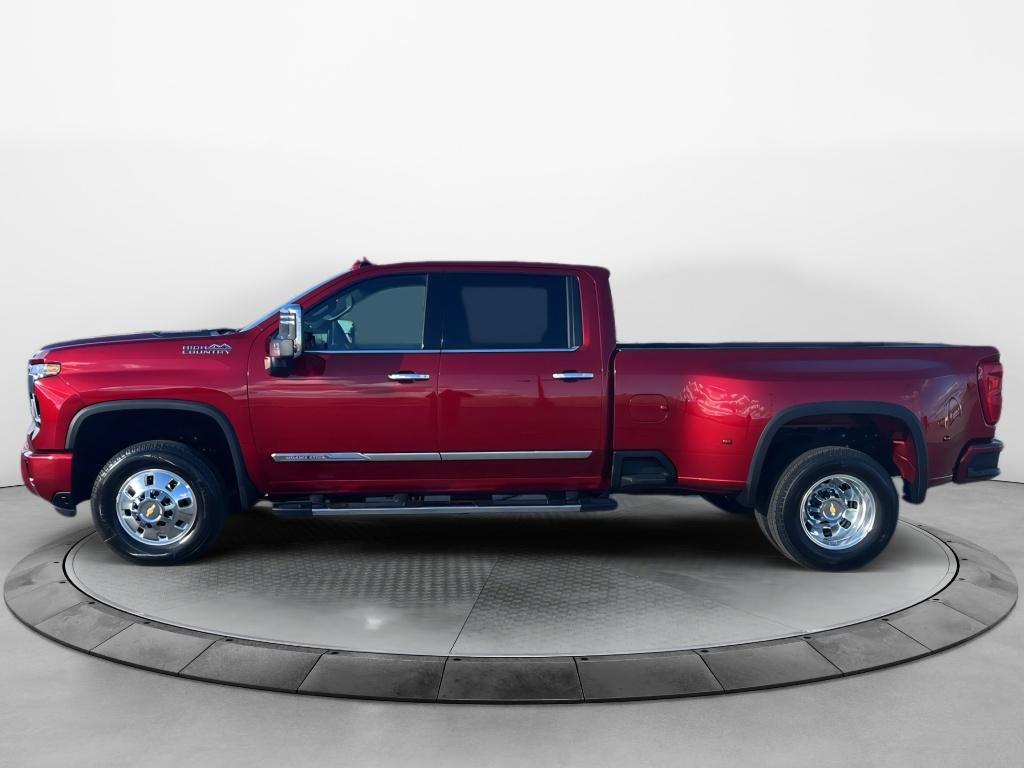 2026 Chevrolet Silverado 3500HD High Country photo 2